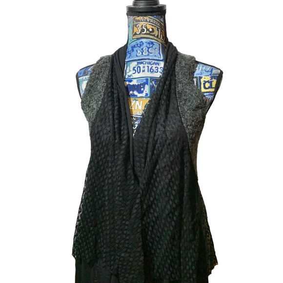 A'reve Black Gray Open Cardigan Jacket Top Layering Piece sz small - Picture 9 of 13